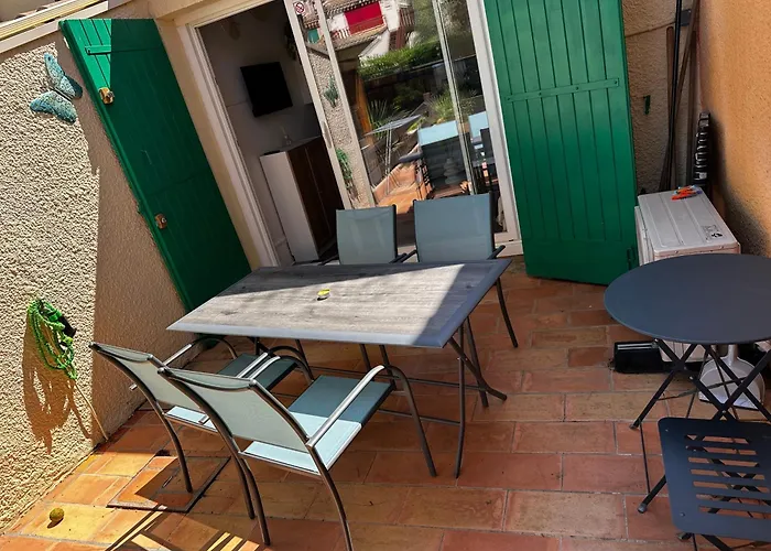 Proche Village Natu * Agde